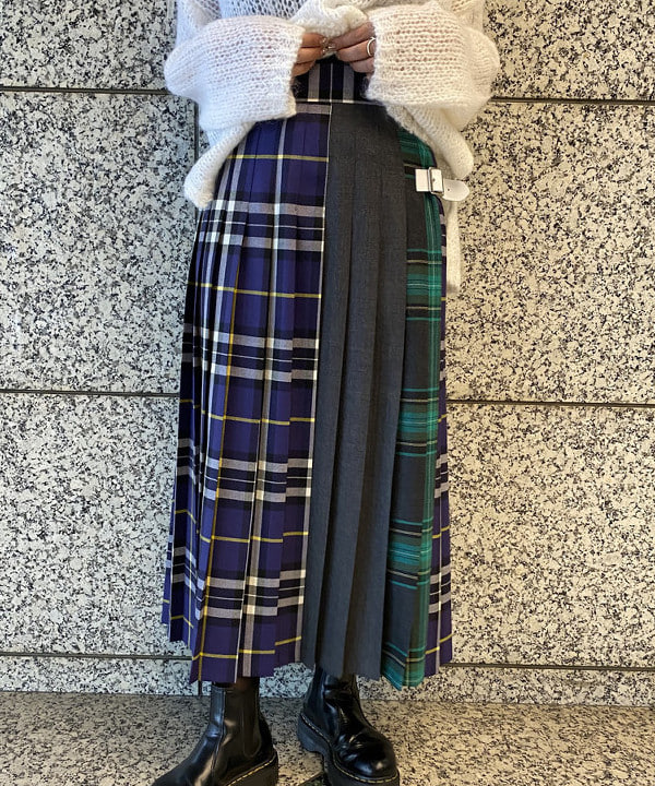 福田 まみさんの「BEAMS WOMEN｜O’NEIL OF DUBLIN / 別注 ウール クレイジー マキシスカート」を使ったコーディネート