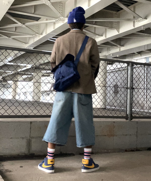 NADEL ナデールさんの「BEAMS WOMEN｜BRIEFING × BEAMS PLUS / 別注 FLEET MESSENGER BAG」を使ったコーディネート