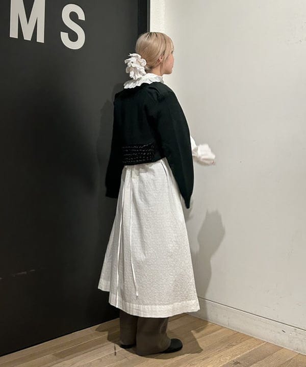 安藤 菜央さんの「BEAMS WOMEN｜ミリタリー ニットパンツ」を使ったコーディネート
