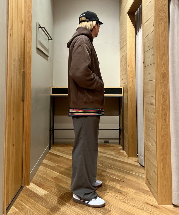 新里 京介さんの「BEAMS WOMEN｜NEW. / CHUMLEY'S」を使ったコーディネート