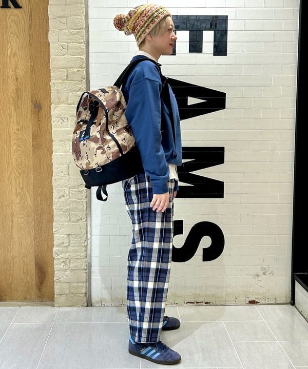 スミレさんの「BEAMS WOMEN｜【別注】Columbia / Graphic Sweat」を使ったコーディネート