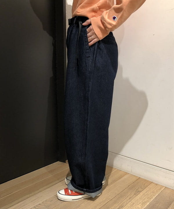 おはぎ(萩原)さんの「BEAMS WOMEN｜Champion / 別注 フーデッド  スウェット」を使ったコーディネート