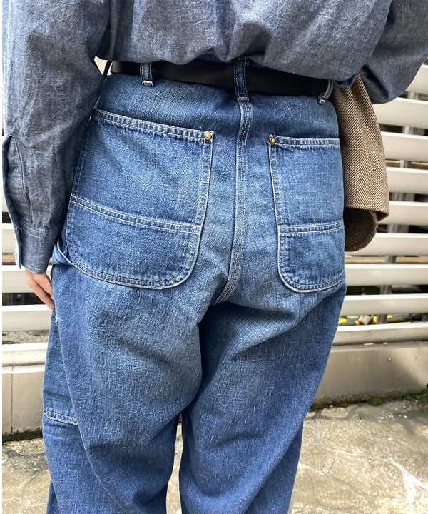 オカモト ミサキさんの「BEAMS WOMEN｜BUZZ RICKSON'S / 別注 シャンブレー ロングスリーブ シャツ」を使ったコーディネート