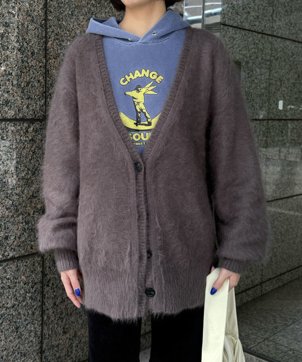 吉田 花さんの「BEAMS WOMEN｜カット コーデュロイ バイカー ショーツ」を使ったコーディネート