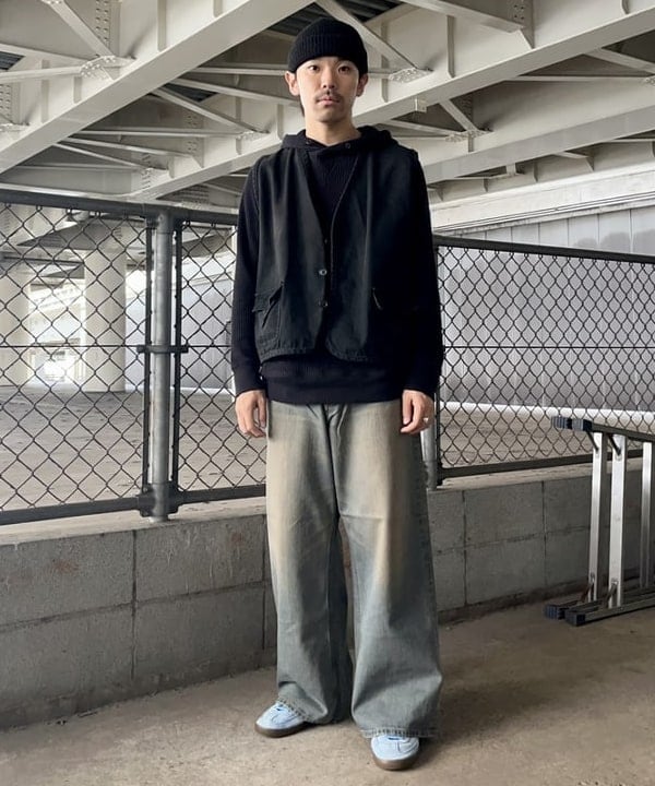 槙山 賢斗さんの「BEAMS WOMEN｜【別注】Lee / WIDE FADE BAGGY JEANS」を使ったコーディネート