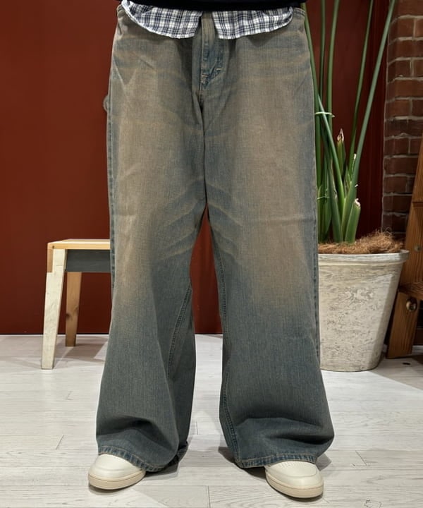 Rintaroさんの「BEAMS WOMEN｜【別注】Lee / WIDE FADE BAGGY JEANS」を使ったコーディネート