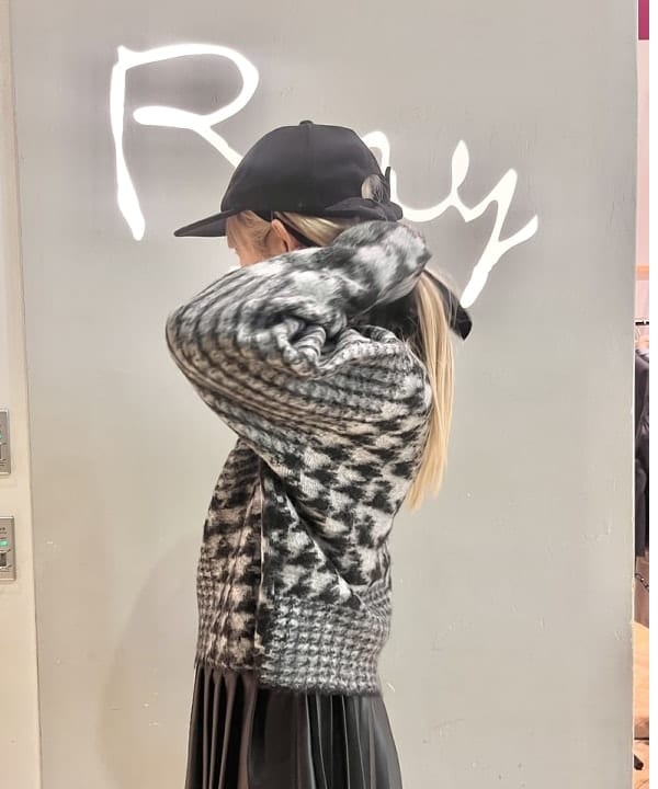 イトウミサキさんの「BEAMS WOMEN｜Casselini &times; Ray BEAMS / 別注 リボン キャップ」を使ったコーディネート