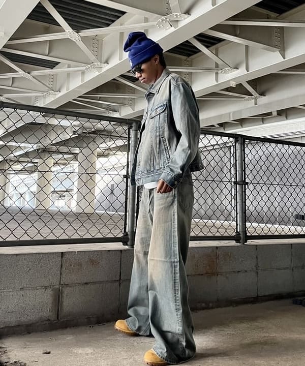 NADEL ナデールさんの「BEAMS WOMEN｜【別注】Lee / WIDE FADE BAGGY JEANS」を使ったコーディネート