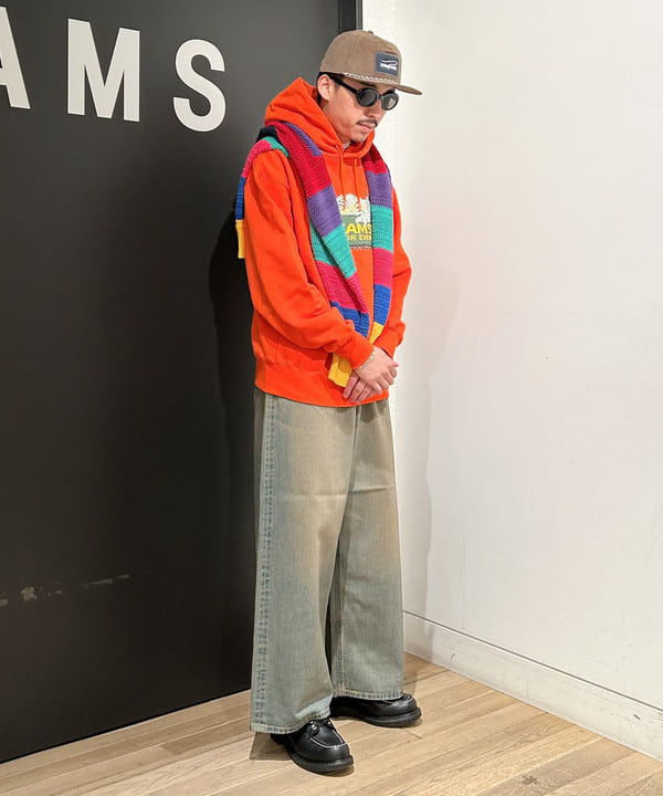及川 晃さんの「BEAMS WOMEN｜ケン オーバル サングラス」を使ったコーディネート