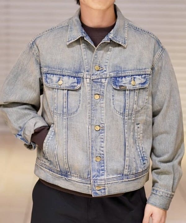 Kellyさんの「BEAMS WOMEN｜【別注】Dickies / ワイド チノ パンツ」を使ったコーディネート