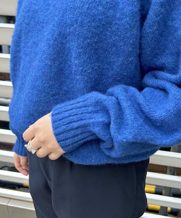まつむさんの「BEAMS WOMEN｜BEAMS BOY / ポリエステル ウール シンチ バック スラックス」を使ったコーディネート