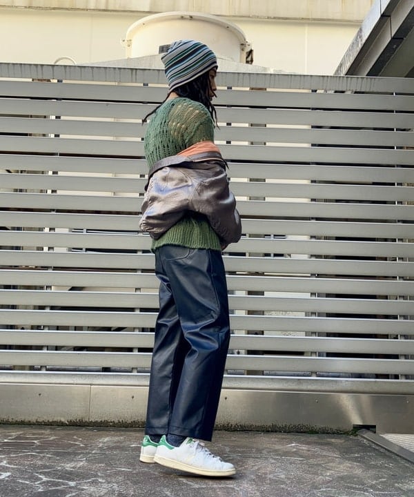 森 凌真さんの「BEAMS WOMEN｜3ゲージ クロシェ クルーネック ニット」を使ったコーディネート