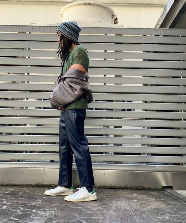 森 凌真さんの「BEAMS WOMEN｜3ゲージ クロシェ クルーネック ニット」を使ったコーディネート