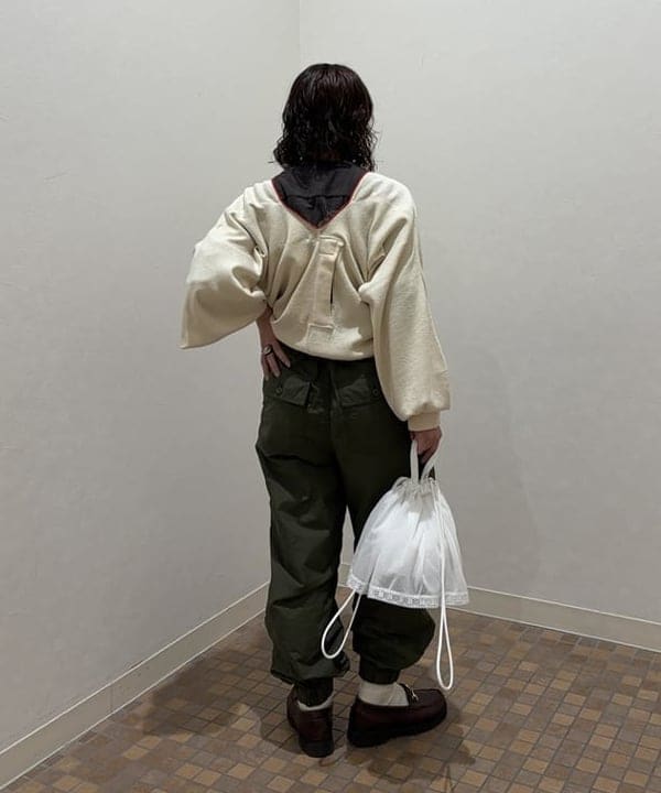 アベアミさんの「BEAMS WOMEN｜NAPRON / 別注 レース ミニ ペイシェント バッグ」を使ったコーディネート