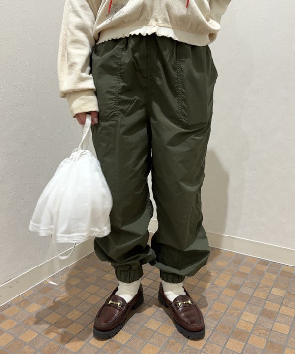 アベアミさんの「BEAMS WOMEN｜NAPRON / 別注 レース ミニ ペイシェント バッグ」を使ったコーディネート