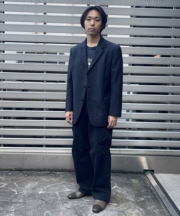 槙山 賢斗さんの「BEAMS WOMEN｜GRAMICCI / 別注 6ポケット カーゴパンツ」を使ったコーディネート