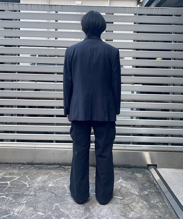 槙山 賢斗さんの「BEAMS WOMEN｜GRAMICCI / 別注 6ポケット カーゴパンツ」を使ったコーディネート