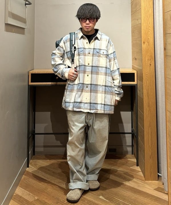 三宅 康平さんの「BEAMS WOMEN｜【別注】BIRKENSTOCK / LONDON BONE PATTERN」を使ったコーディネート