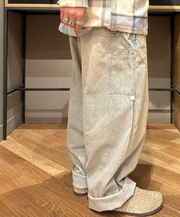 三宅 康平さんの「BEAMS WOMEN｜【別注】BIRKENSTOCK / LONDON BONE PATTERN」を使ったコーディネート