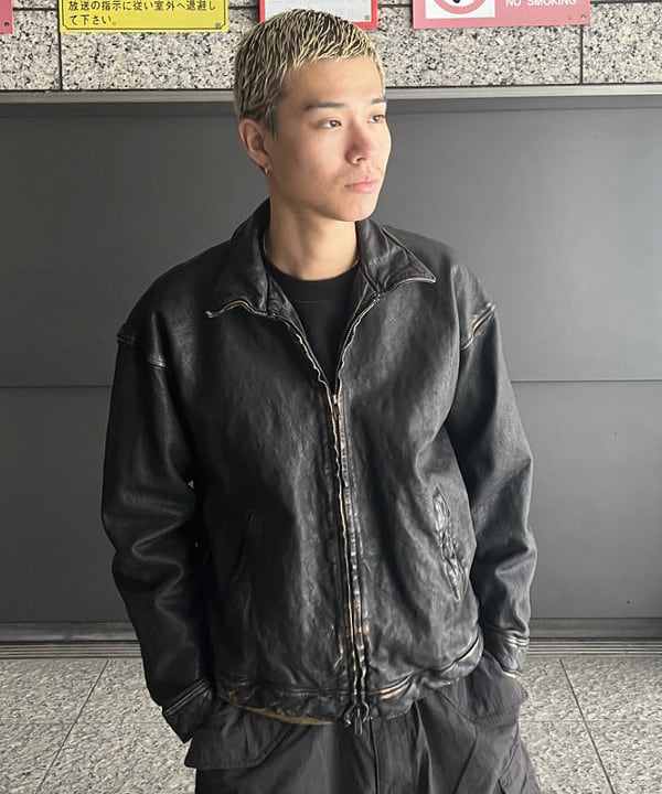宮越 拓斗さんの「BEAMS WOMEN｜BEAMS / ビッグ 6ポケット カーゴパンツ」を使ったコーディネート