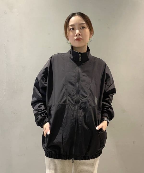 カタヤマ アヤさんの「BEAMS WOMEN｜THE NORTH FACE / エンライドトラックジャケット」を使ったコーディネート