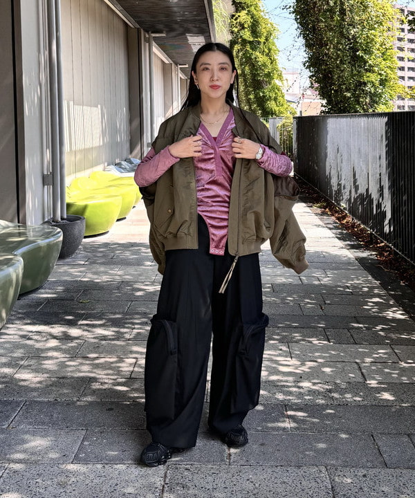 ちりこさんの「BEAMS WOMEN｜2way スリーブ ギャザー ブルゾン」を使ったコーディネート