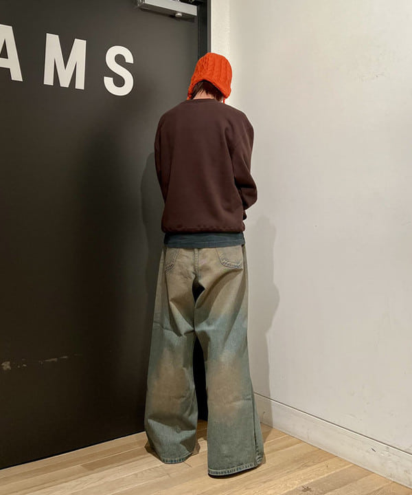 関澤 佑樹さんの「BEAMS WOMEN｜【別注】Lee / WIDE FADE BAGGY JEANS」を使ったコーディネート