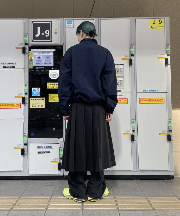 マツミヤさんの「BEAMS WOMEN｜【別注】 FRED PERRY / Shell Jacket」を使ったコーディネート