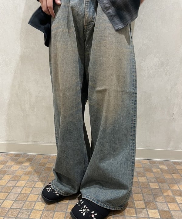 菊田 悠さんの「BEAMS WOMEN｜【別注】Lee / WIDE FADE BAGGY JEANS」を使ったコーディネート