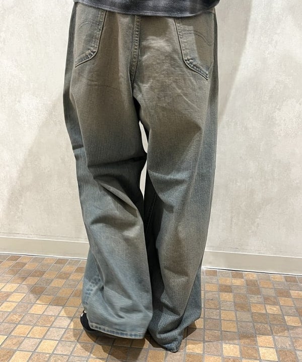 菊田 悠さんの「BEAMS WOMEN｜【別注】Lee / WIDE FADE BAGGY JEANS」を使ったコーディネート