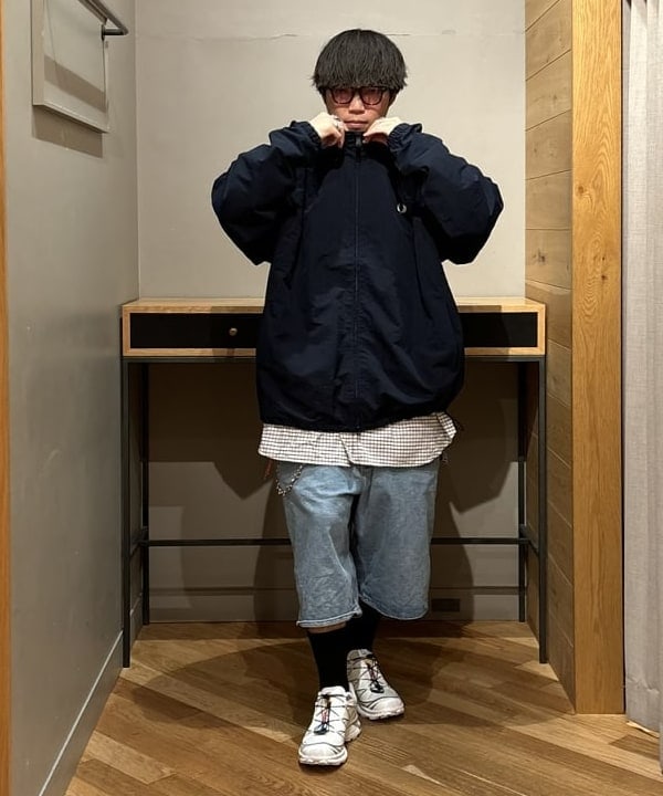 三宅 康平さんの「BEAMS WOMEN｜【別注】 FRED PERRY / Shell Jacket」を使ったコーディネート