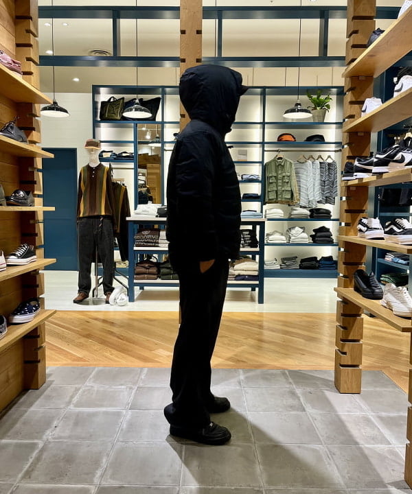 レザレクション冬用フード付き黒ジャケット ×パンツ phenix(プラスフェニックス)HOODED JACKET フードジャケット / GORE