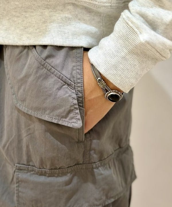 Kellyさんの「BEAMS WOMEN｜BEAMS / ビッグ 6ポケット カーゴパンツ」を使ったコーディネート