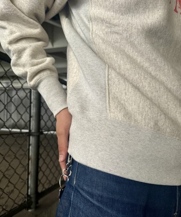 川崎 駿希さんの「BEAMS WOMEN｜Champion / ロゴ リバースウィーブ(R) クルーネック スウェットシャツ」を使ったコーディネート