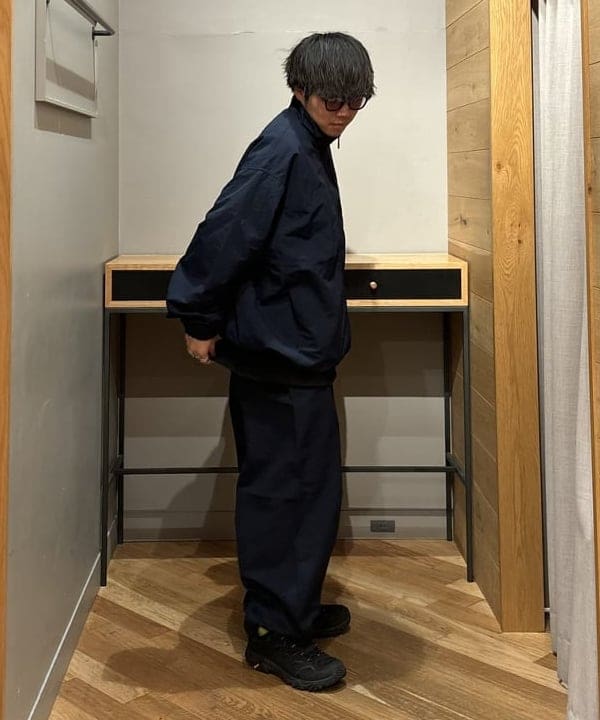 三宅 康平さんの「BEAMS WOMEN｜【別注】 FRED PERRY / Shell Jacket」を使ったコーディネート