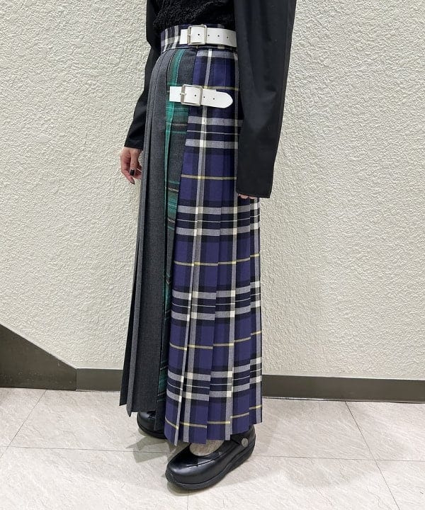 庭野 優紀さんの「TATRAS / BARBRA ボア ブルゾン」を使ったコーディネート