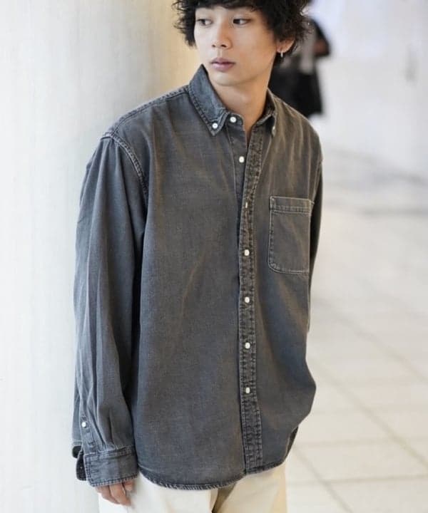 流聖さんの「BEAMS WOMEN｜デニム ボタンダウンシャツ」を使ったコーディネート