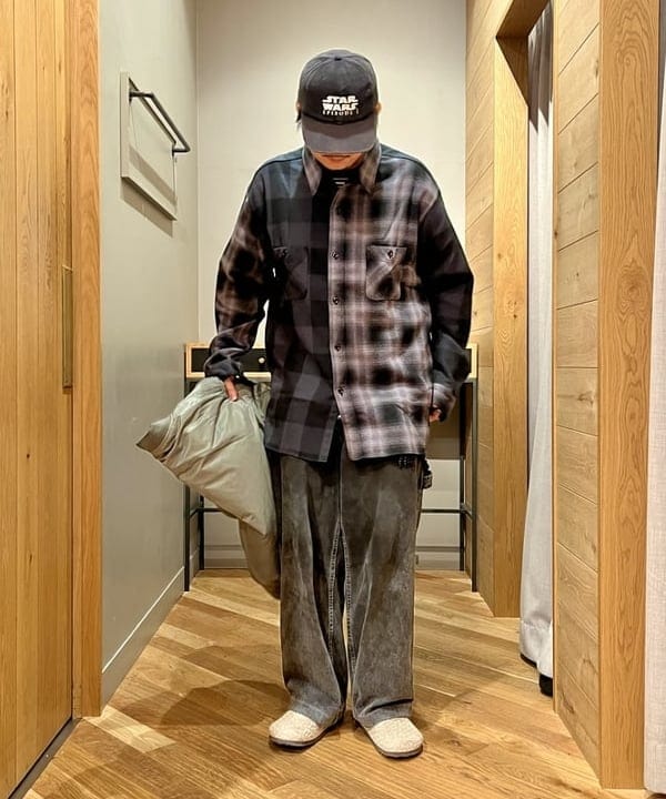 新里 京介さんの「BEAMS WOMEN｜リラックスフィット THERMOLITE(R) MA-1 （撥水）」を使ったコーディネート