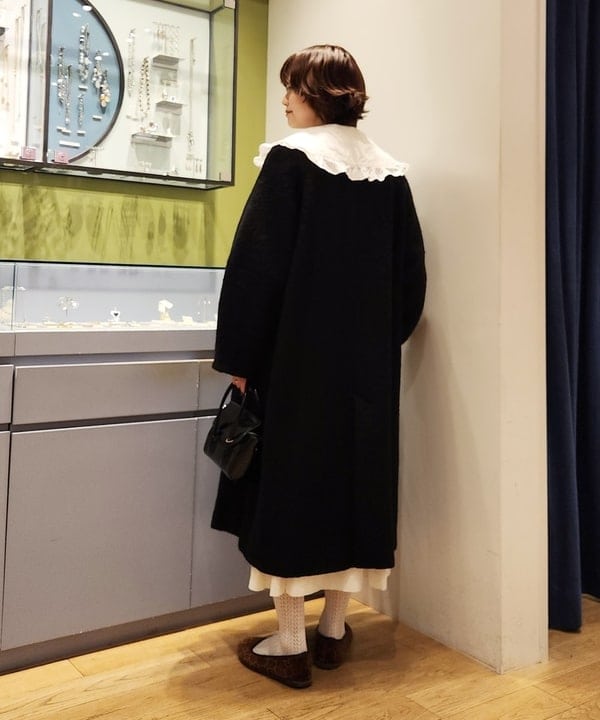 saori KATOさんの「BEAMS WOMEN｜フラワー パール ネックレス」を使ったコーディネート