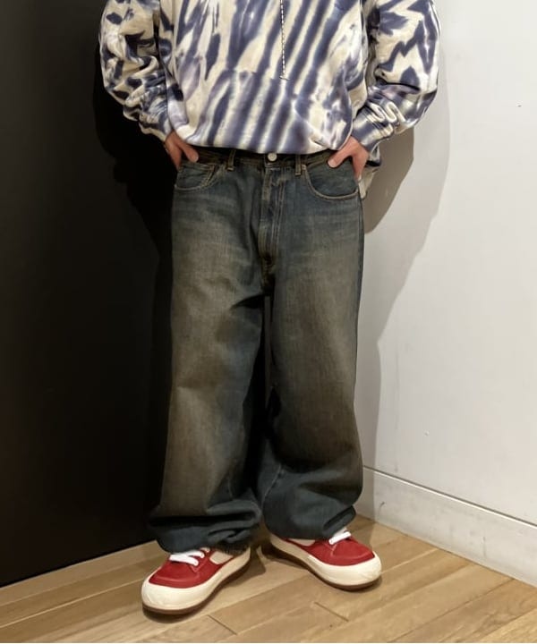 土田 達也さんの「BEAMS WOMEN｜BEAMS / ワイドフィット デニムパンツ」を使ったコーディネート