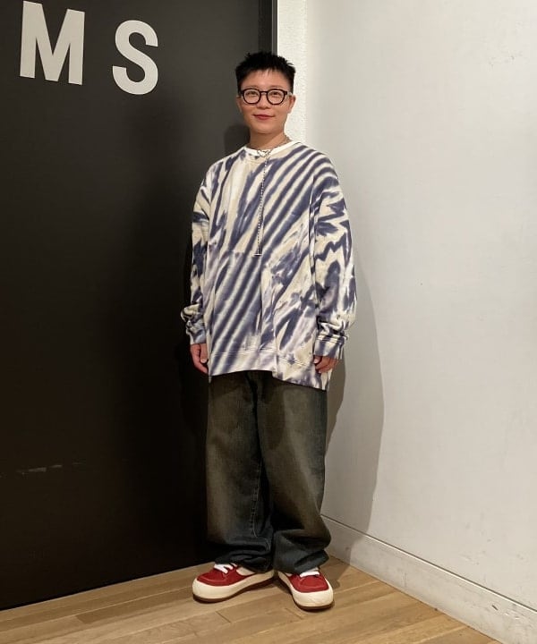 土田 達也さんの「BEAMS WOMEN｜BEAMS / ワイドフィット デニムパンツ」を使ったコーディネート