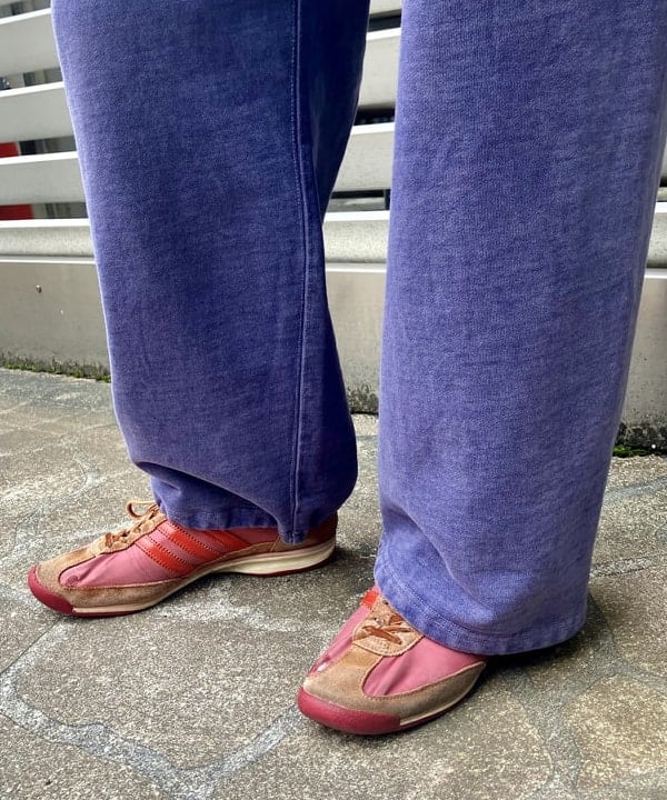 森 凌真さんの「BEAMS WOMEN｜フェード ワイド スウェット パンツ」を使ったコーディネート