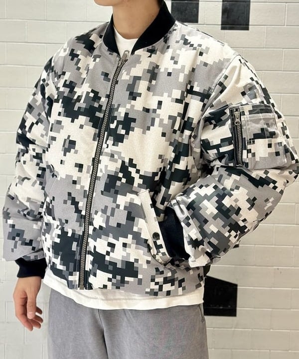 Kellyさんの「BEAMS WOMEN｜リバーシブル ダウン フライトジャケット」を使ったコーディネート