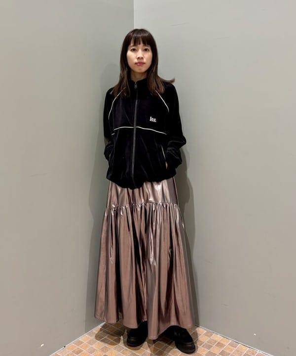 はやしあかねさんの「BEAMS WOMEN｜メタリック ギャザー スカート」を使ったコーディネート