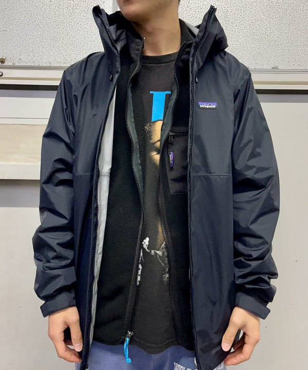 高遠 恒巳さんの「BEAMS WOMEN｜patagonia / Torrentshell 3L Jacket」を使ったコーディネート