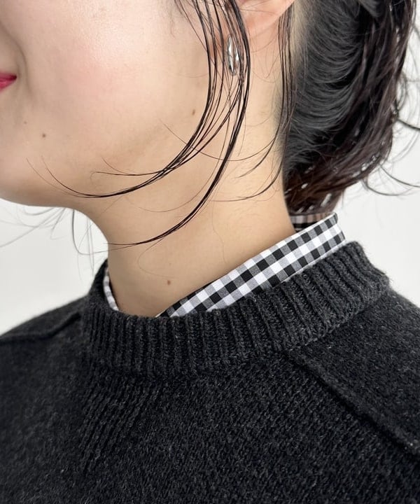 ナガオカ サキさんの「BEAMS WOMEN｜ビッグ ロゴ クルー ニット」を使ったコーディネート