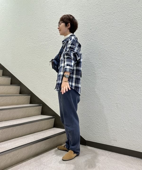 矢野(青木)優香さんの「ボーイ ワークチェック ロングスリーブシャツ」を使ったコーディネート