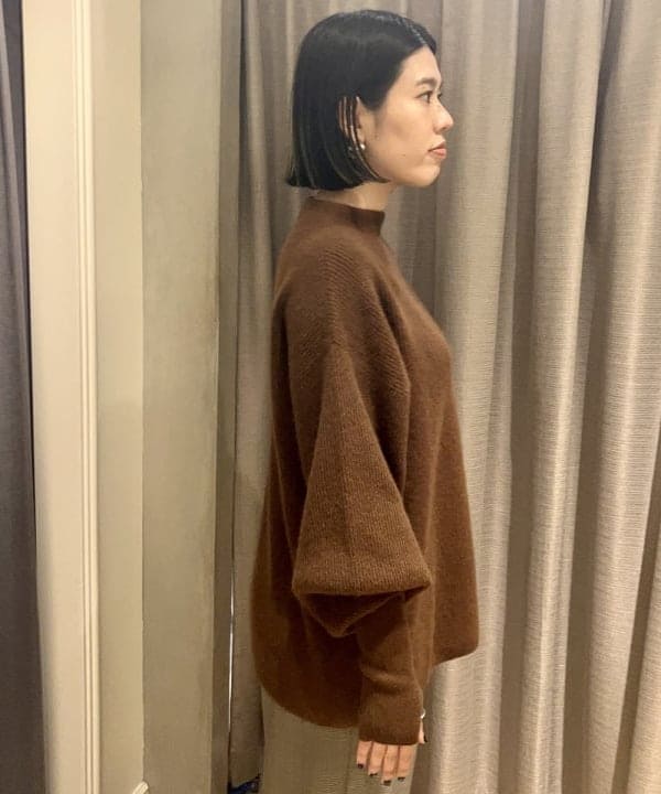 岡 妃呂美さんの「BEAMS WOMEN｜」を使ったコーディネート