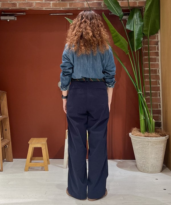 エノモト アミさんの「BEAMS WOMEN｜BEAMS PLUS / Leather Tab Ribbon Belt」を使ったコーディネート