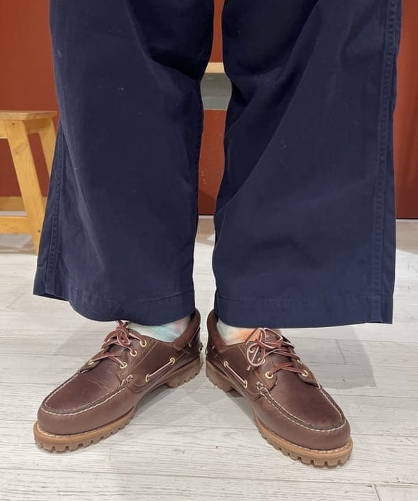 エノモト アミさんの「BEAMS WOMEN｜BEAMS PLUS / Leather Tab Ribbon Belt」を使ったコーディネート
